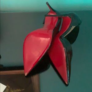 Louboutin iconic heels patent 41